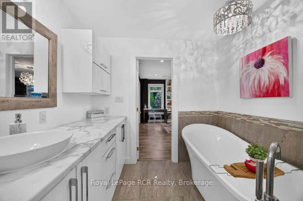 137 383 MCNABB STREET - 20