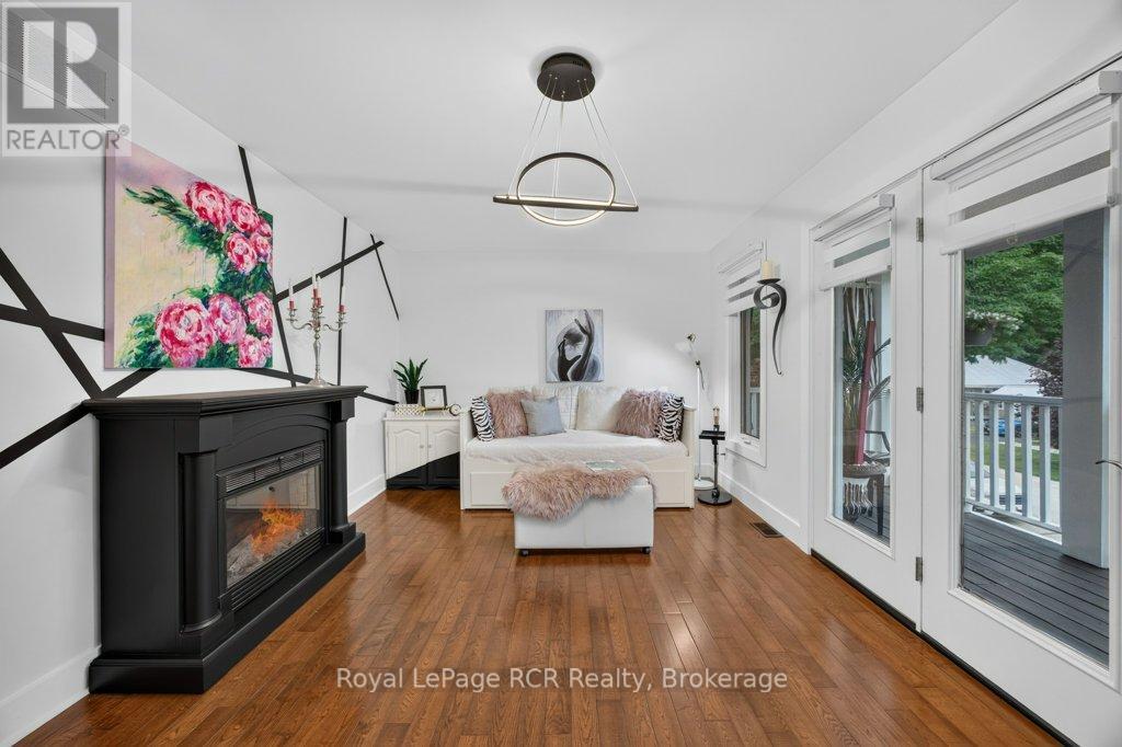 137 383 MCNABB STREET - 32