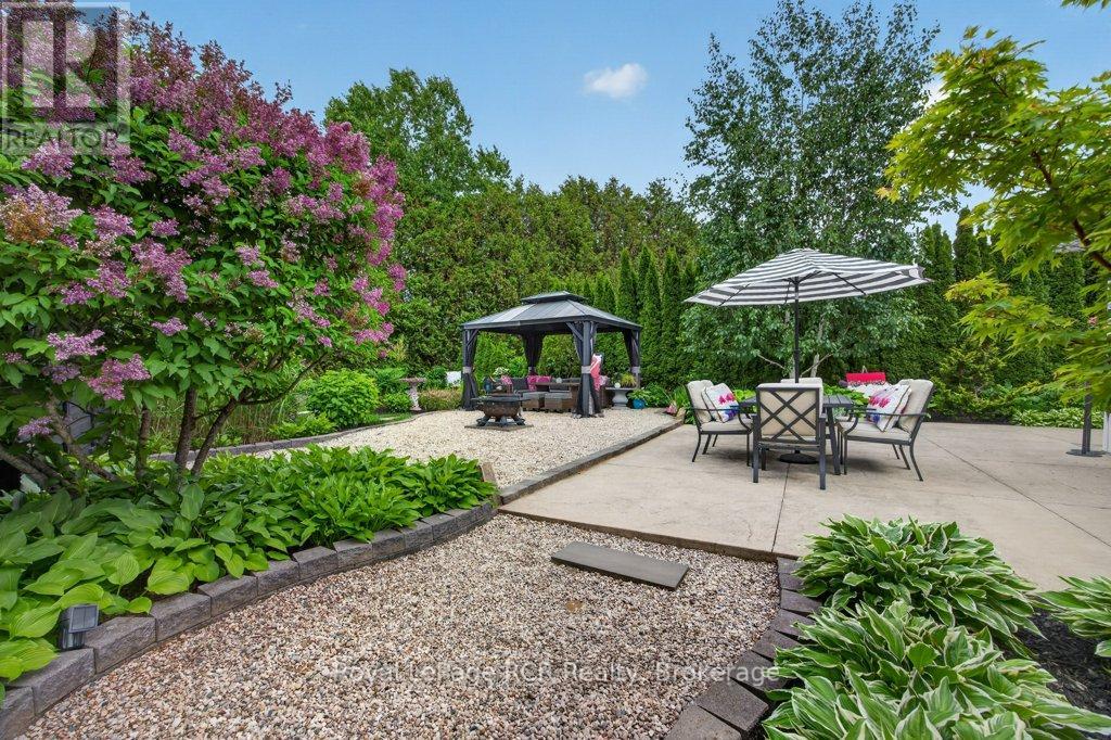 137 383 MCNABB STREET - 43