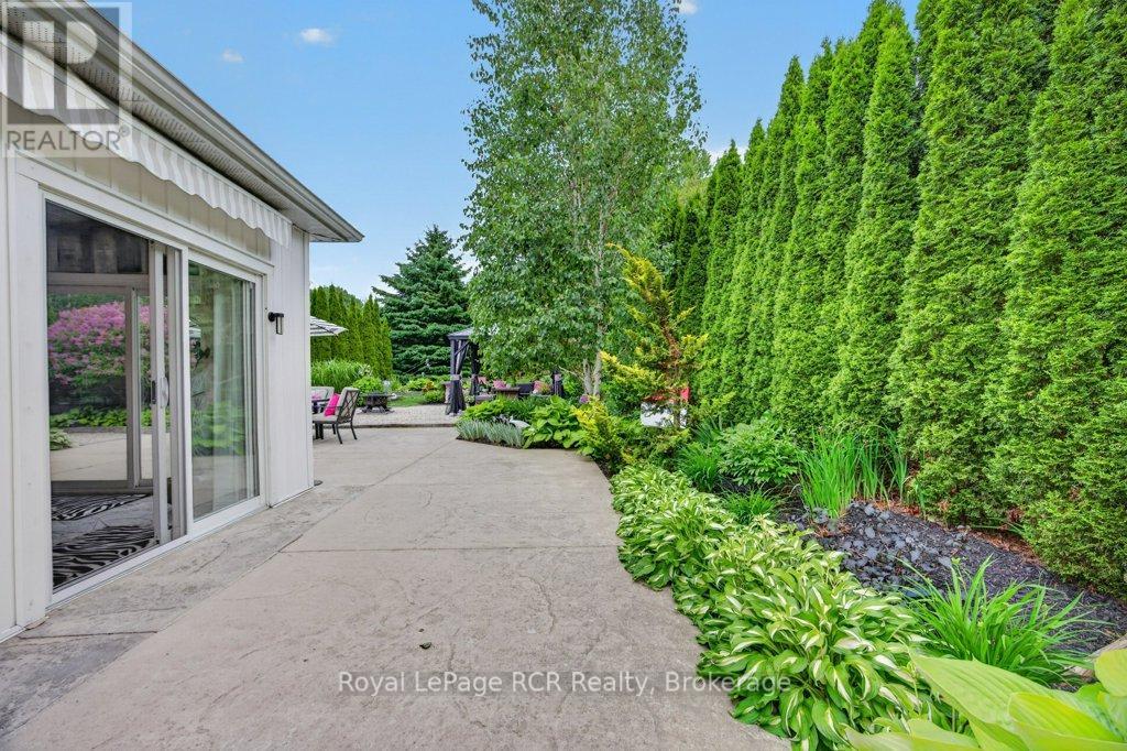 137 383 MCNABB STREET - 42