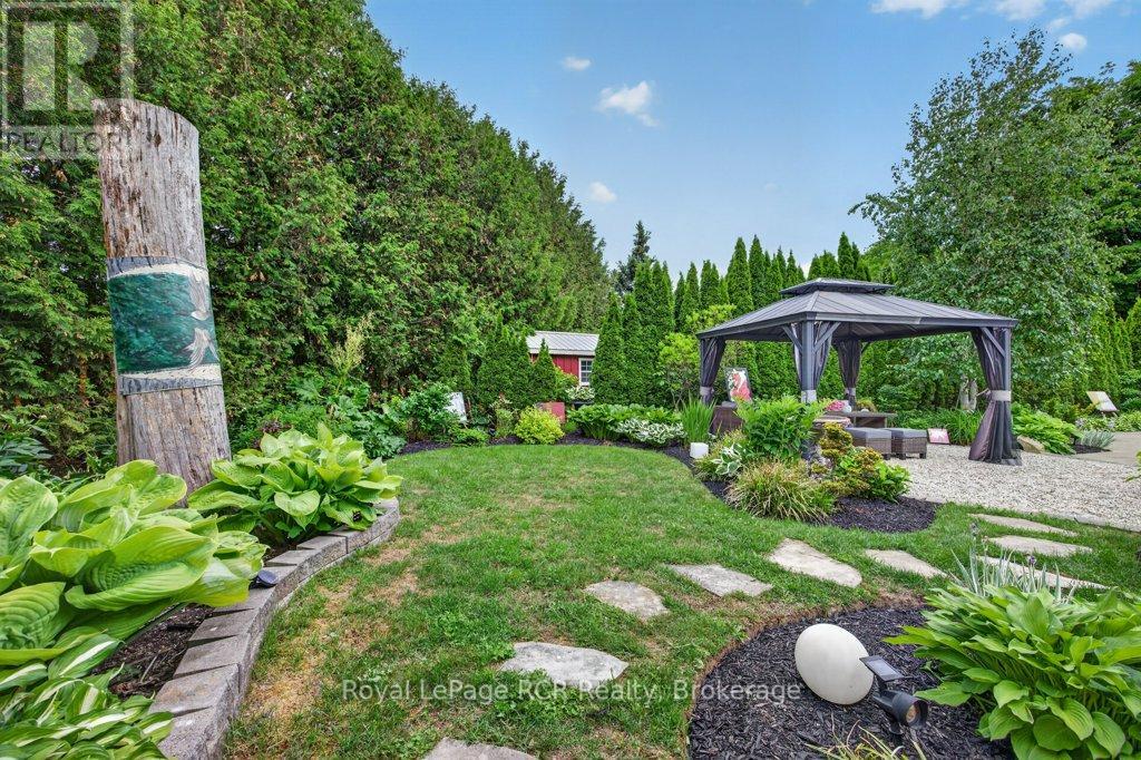 137 383 MCNABB STREET - 44