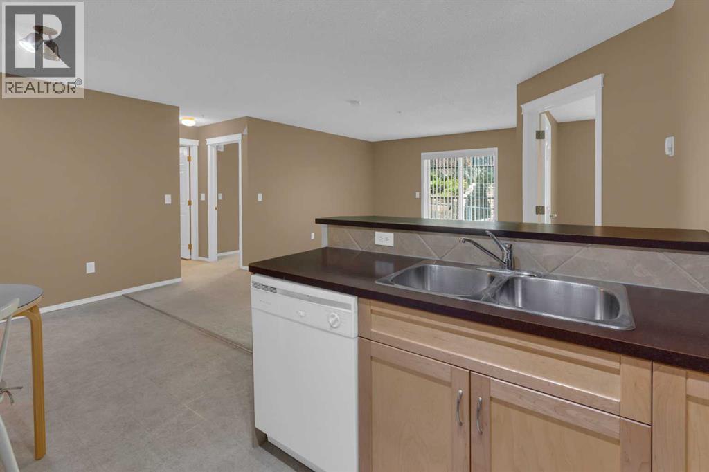 #6213 70 Panamount Drive NW - 15