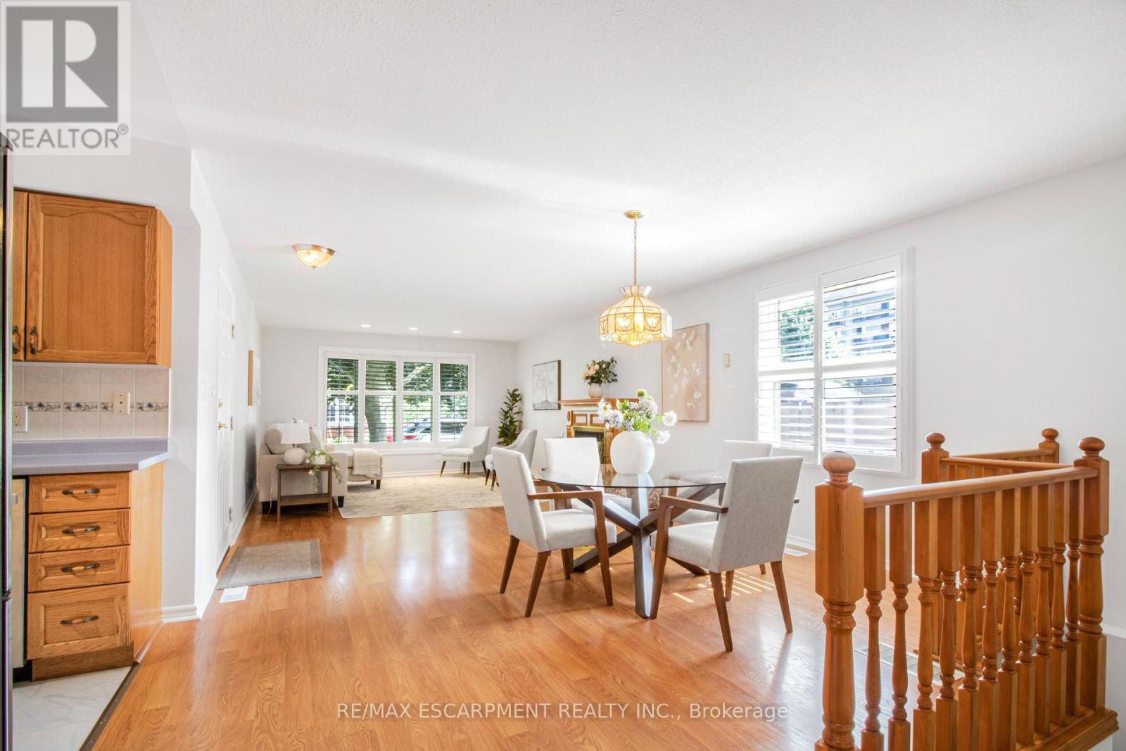 #19 229 LYNDEN ROAD - 11