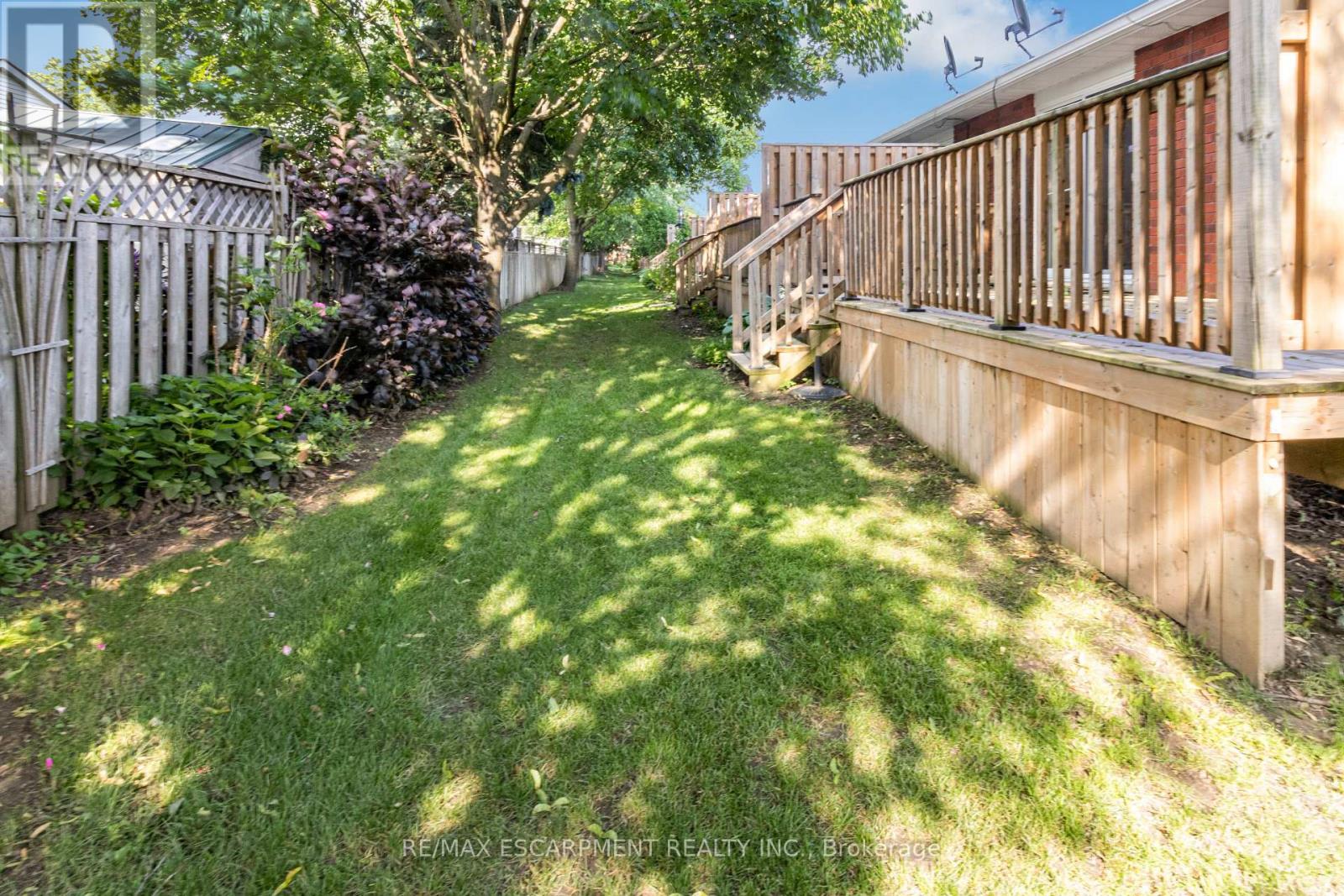 #19 229 LYNDEN ROAD - 41