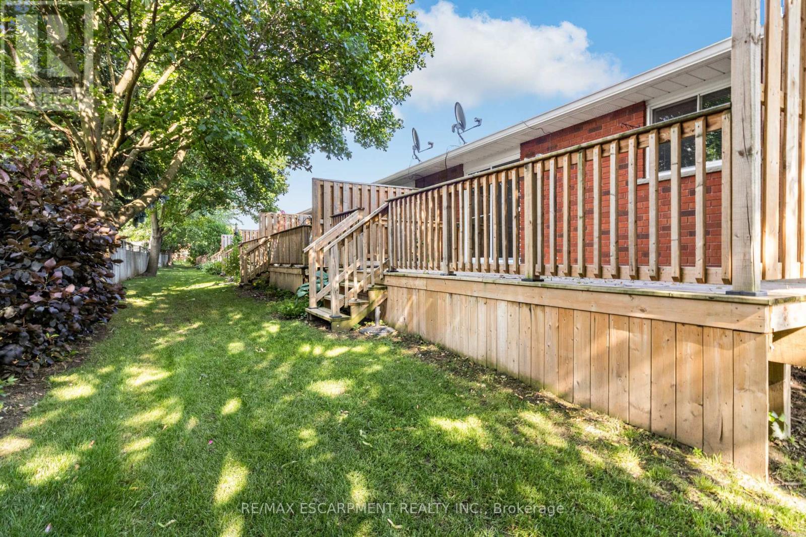 #19 229 LYNDEN ROAD - 42