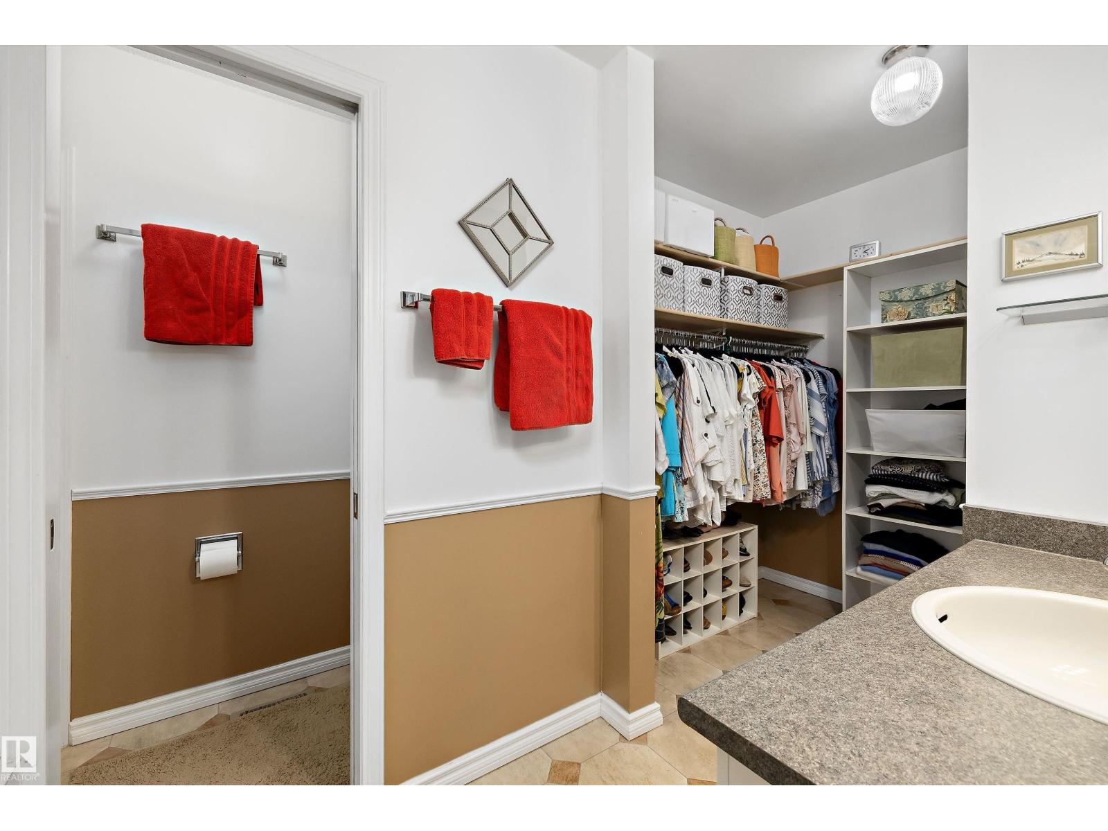 25 NOTTINGHAM CR — photo 24