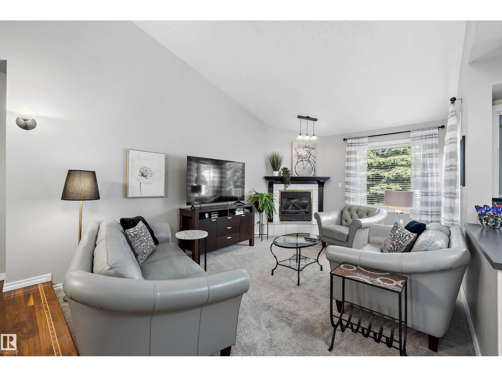 25 NOTTINGHAM CR — photo 7