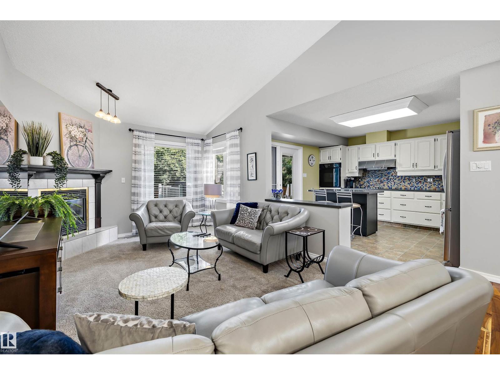 25 NOTTINGHAM CR — photo 10