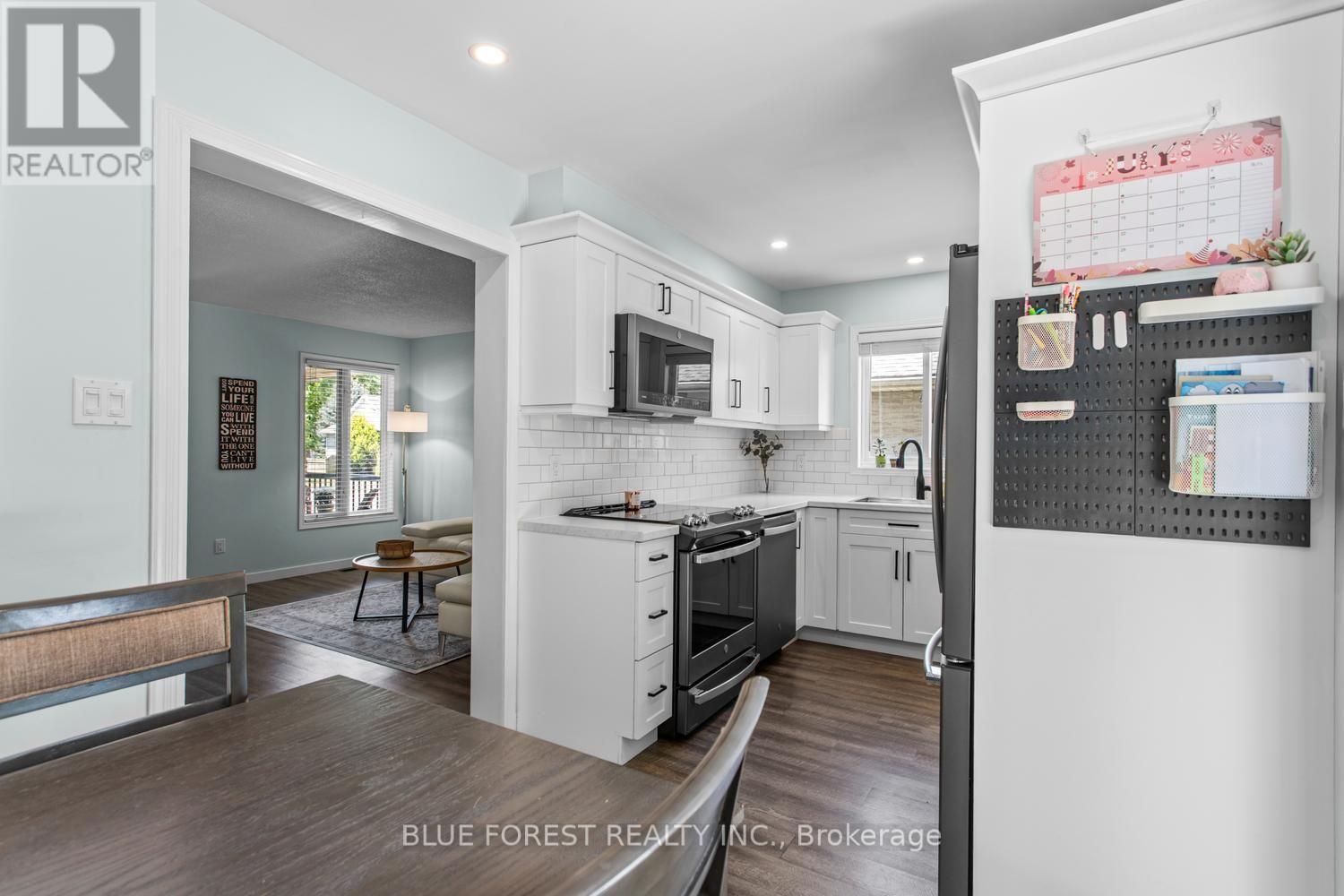 51 HICKORY BOULEVARD W - 15