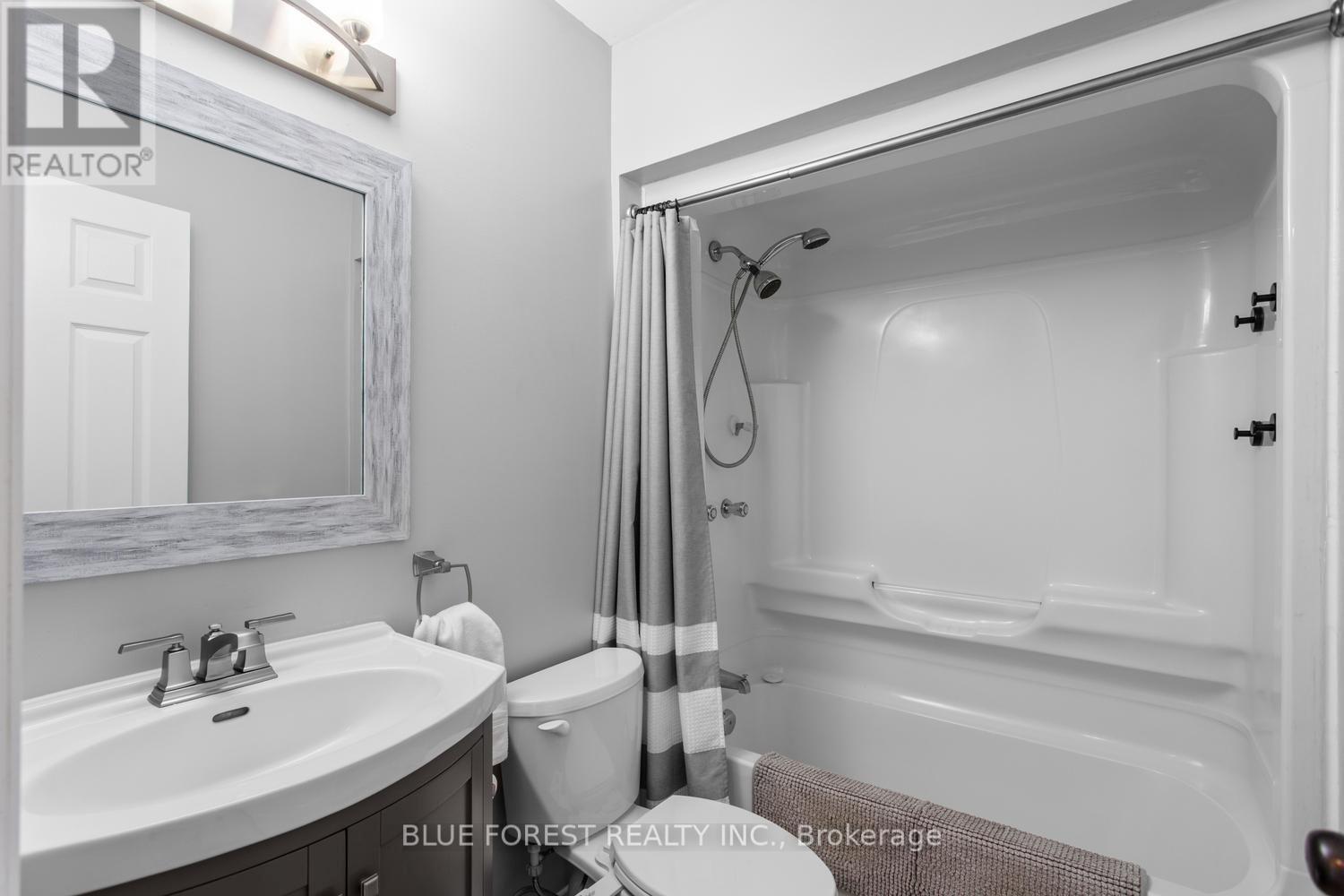 51 HICKORY BOULEVARD W - 25