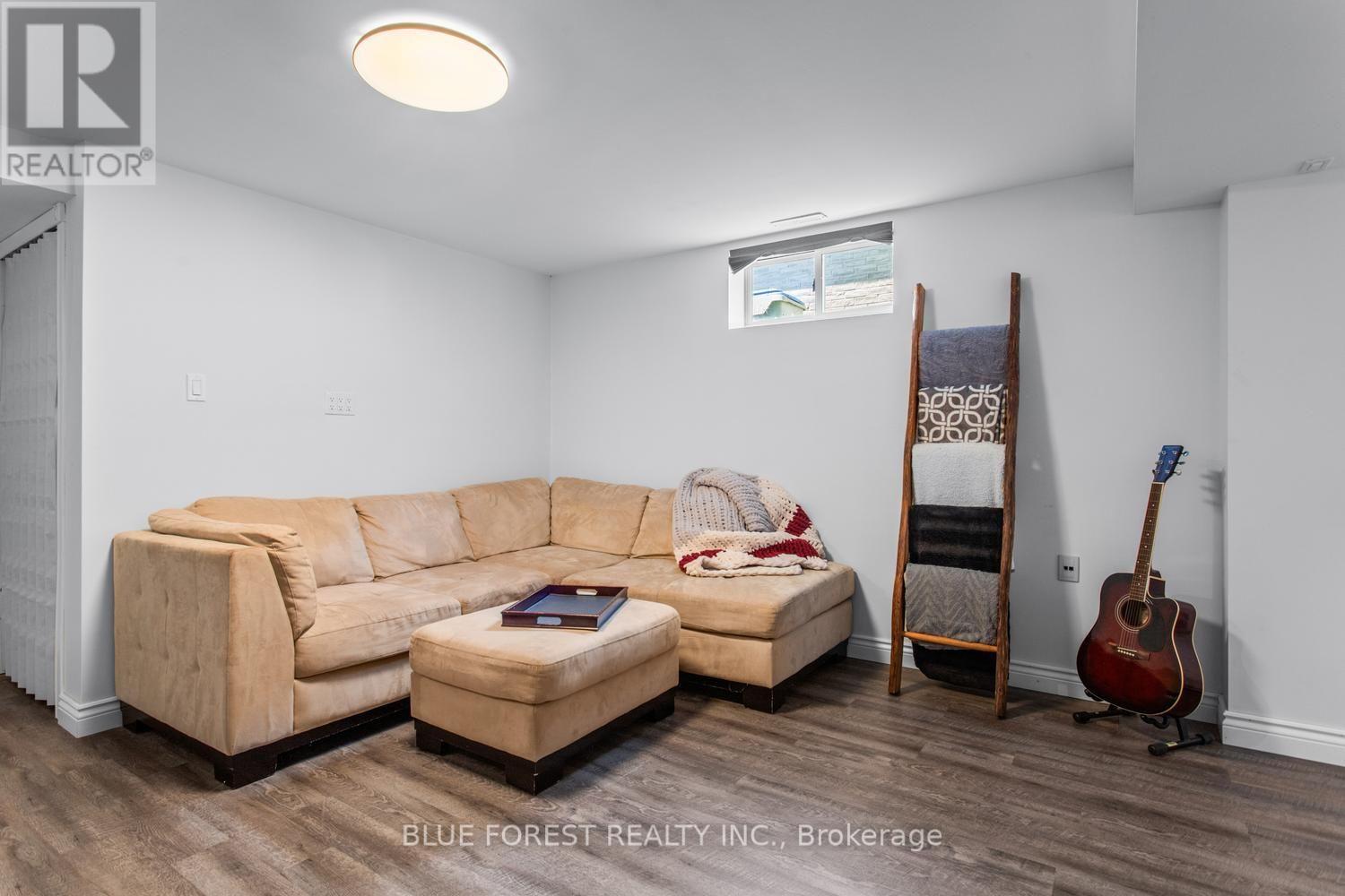 51 HICKORY BOULEVARD W - 29
