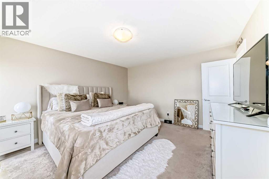 320 Rainbow Falls Green - 26