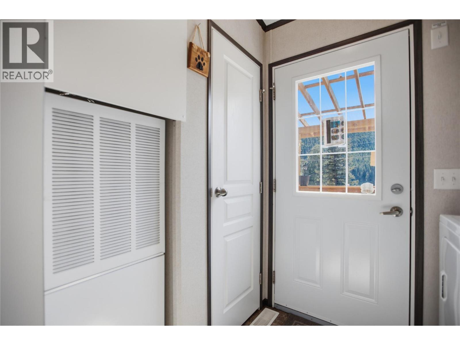 2263 Ojibway Road - 23