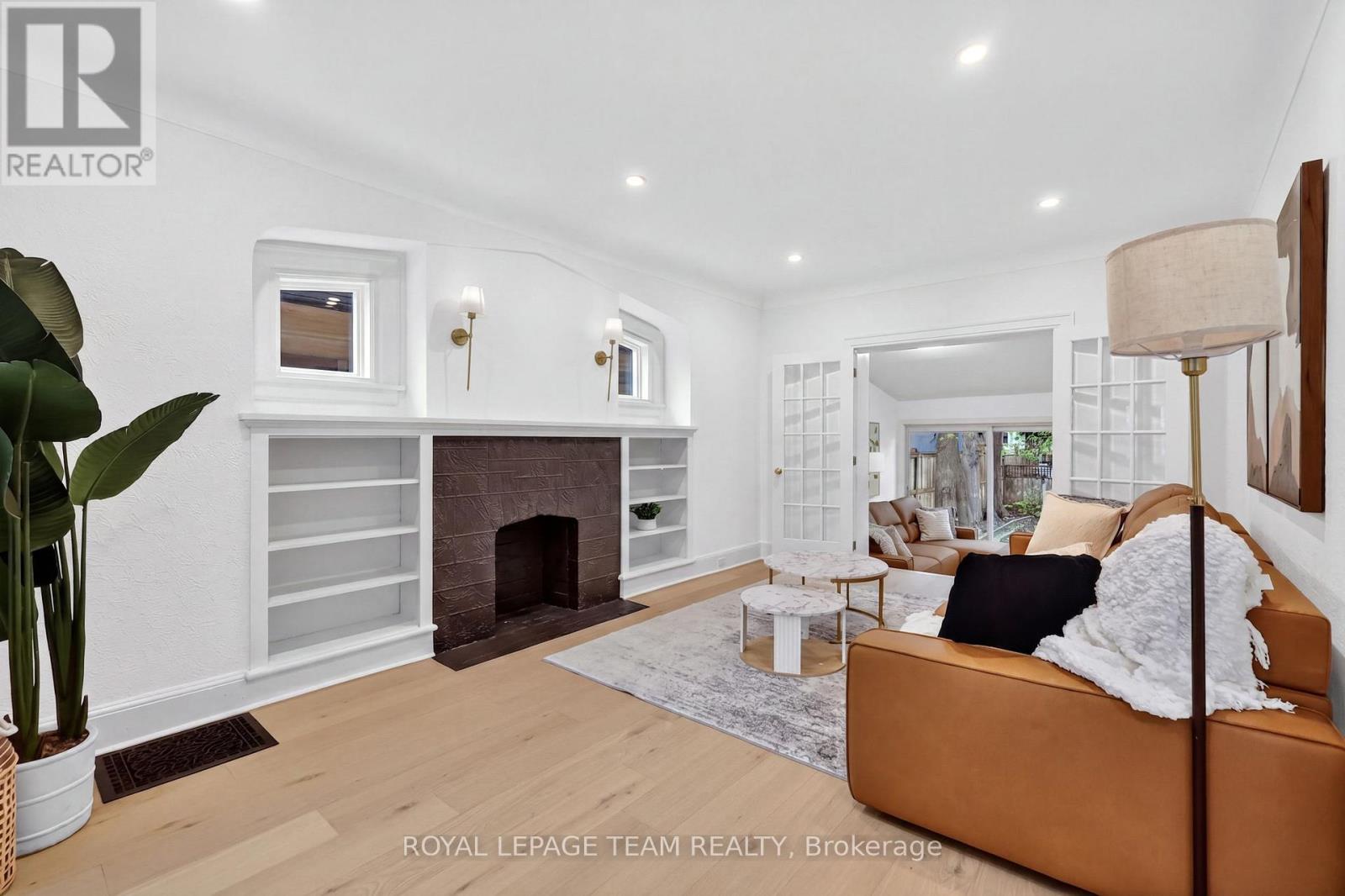 131 ACACIA AVENUE - 4