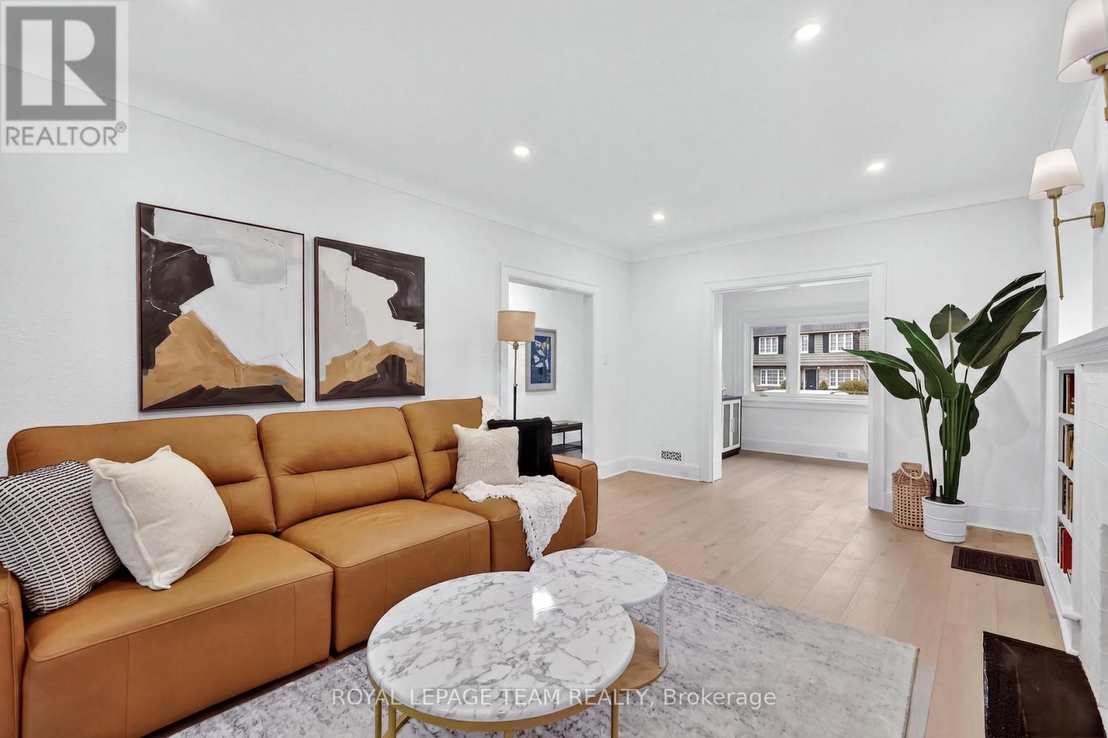 131 ACACIA AVENUE - 7