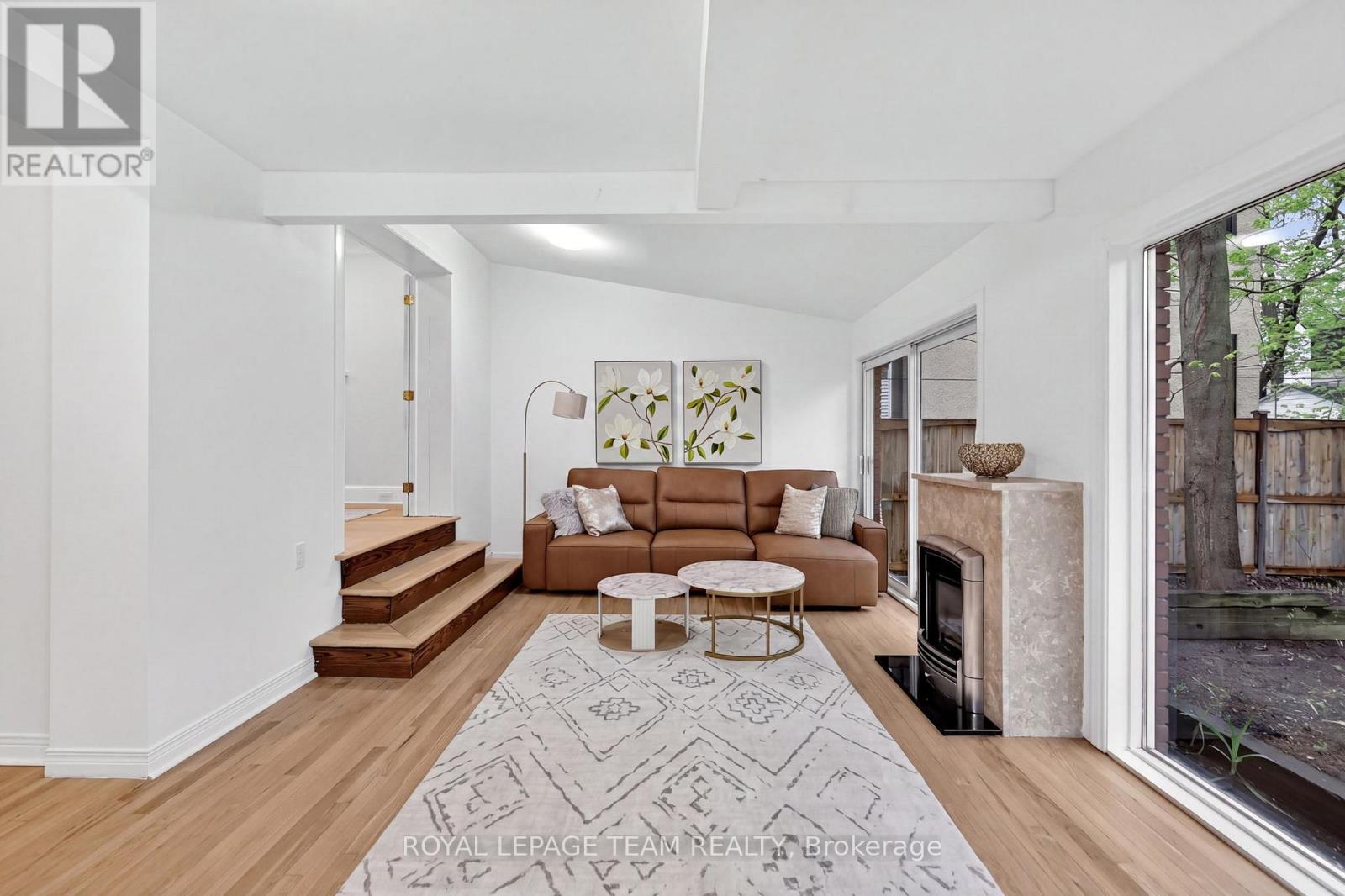 131 ACACIA AVENUE - 9