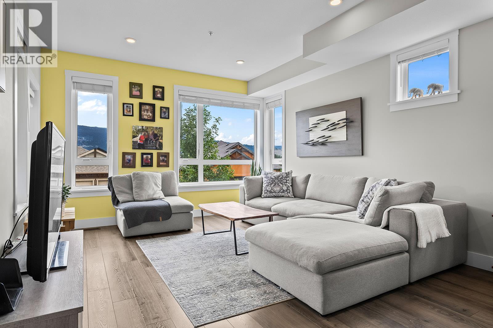 13098 Shoreline Way Unit# 45, Lake Country