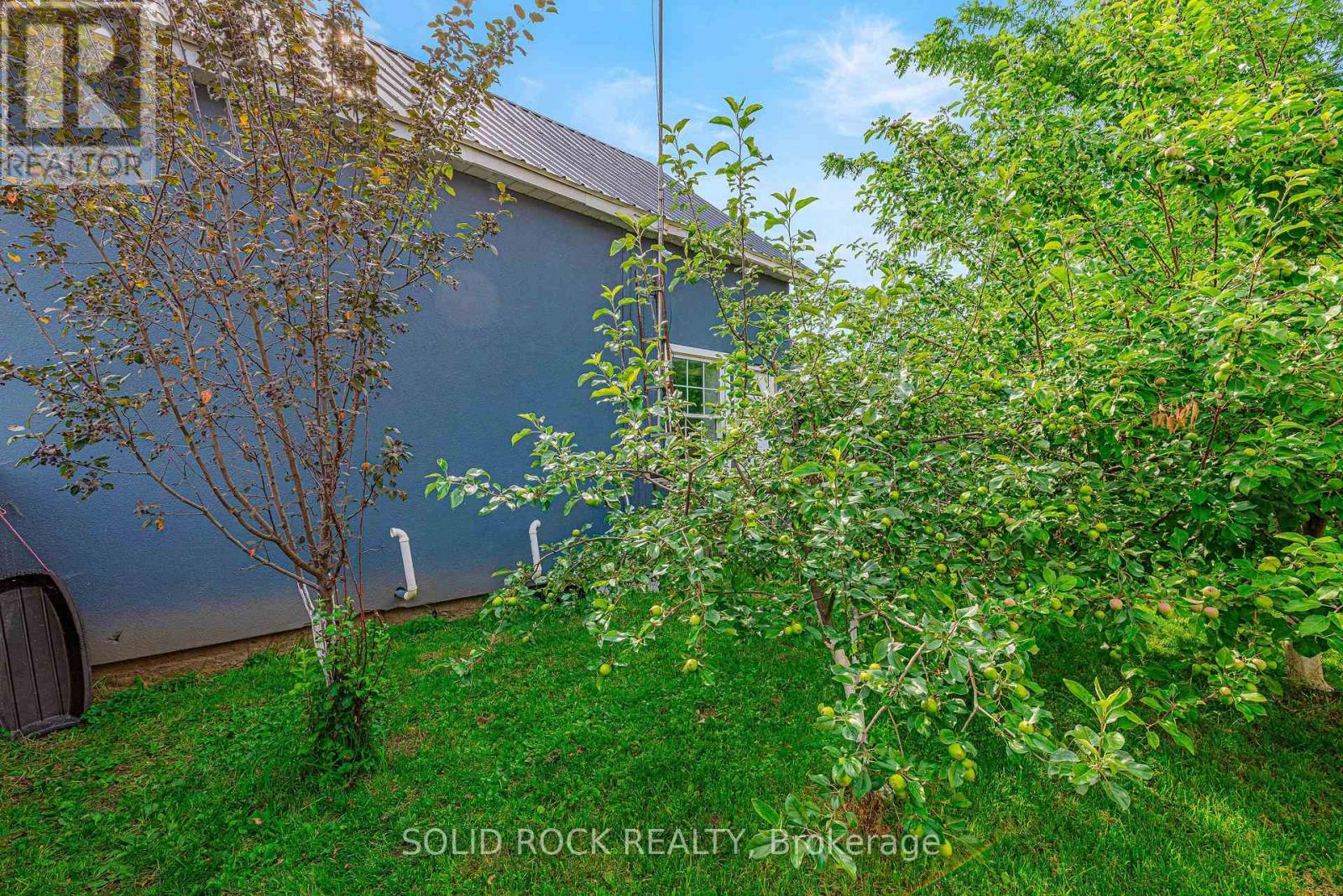 3022 JOHN STREET - 2