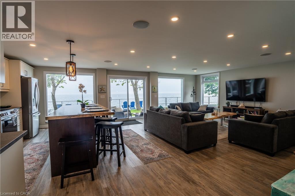 2118 LAKESHORE Road - 16