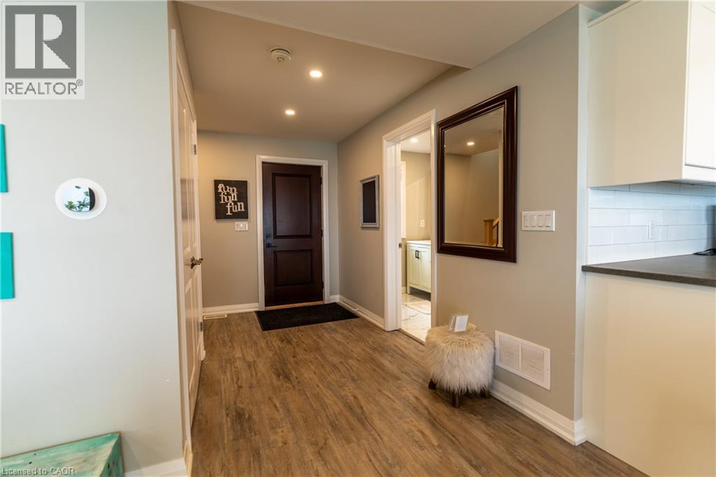 2118 LAKESHORE Road - 22