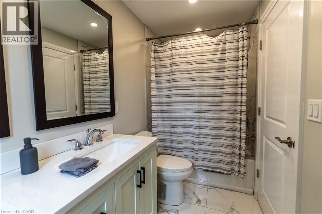 2118 LAKESHORE Road - 24