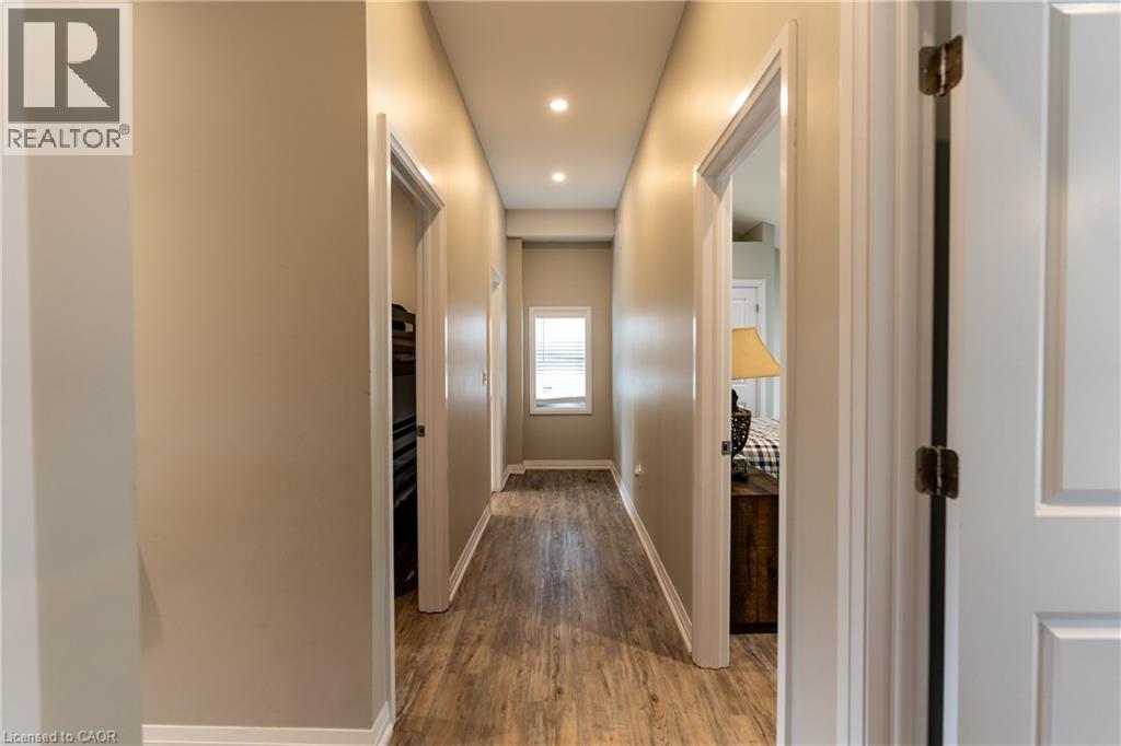 2118 LAKESHORE Road - 27
