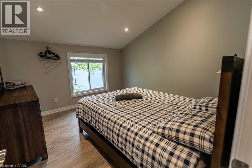 2118 LAKESHORE Road - 31
