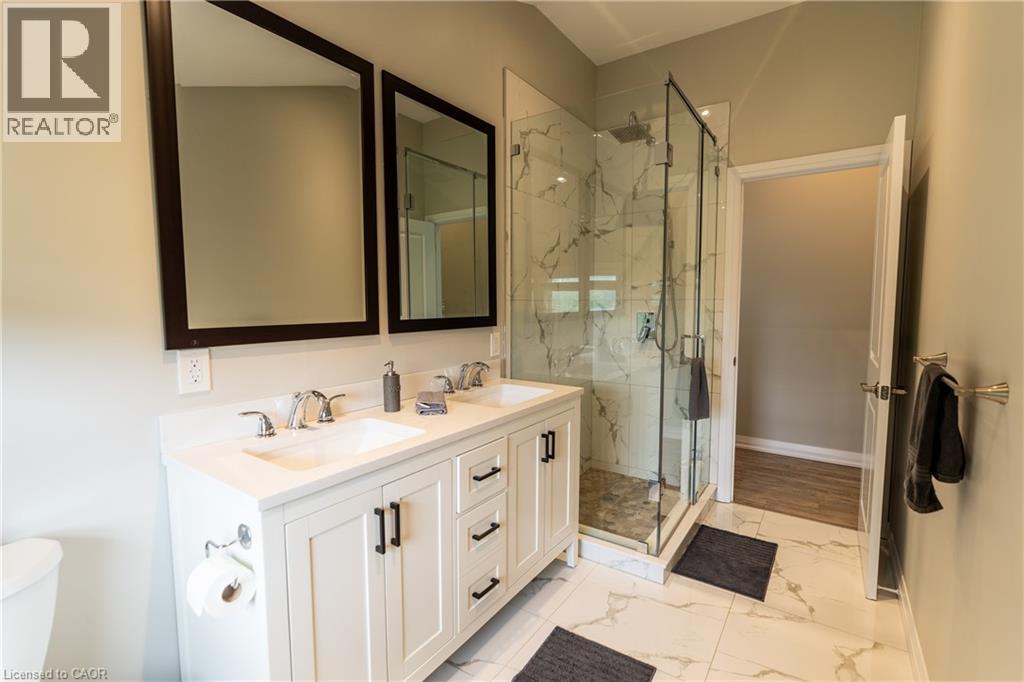 2118 LAKESHORE Road - 36