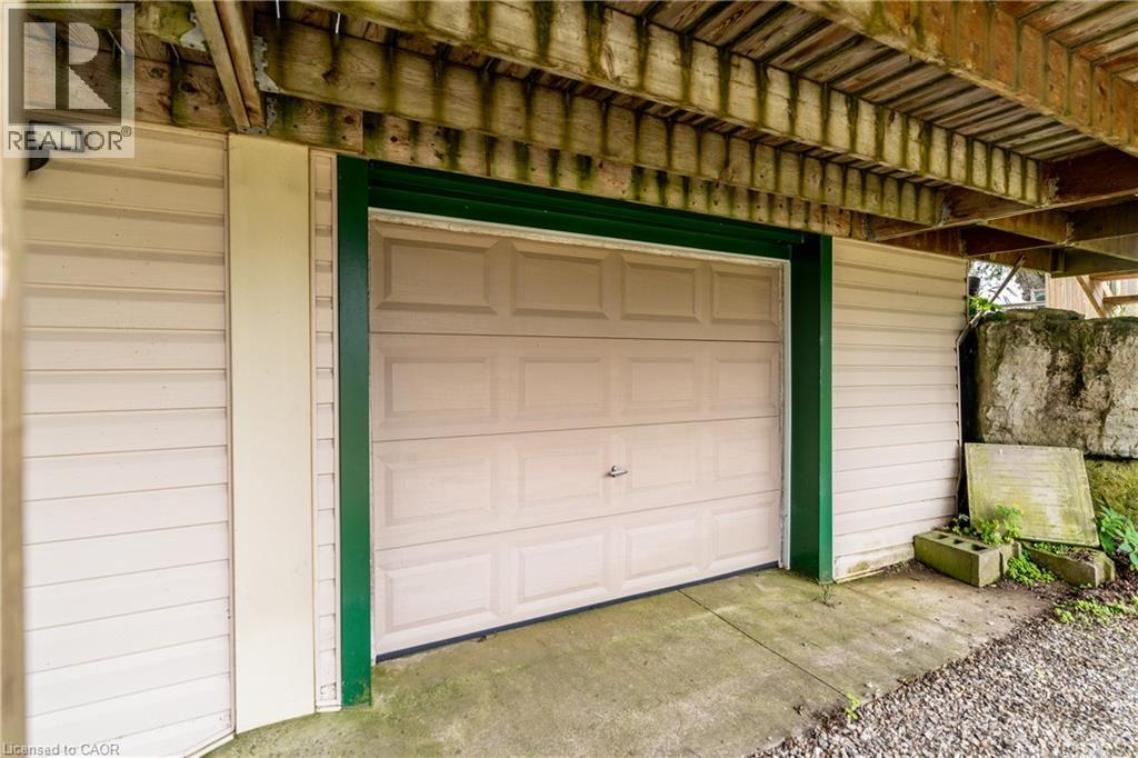 2118 LAKESHORE Road - 42