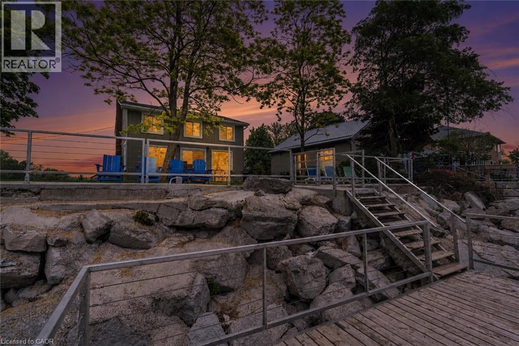 2118 LAKESHORE Road - 44