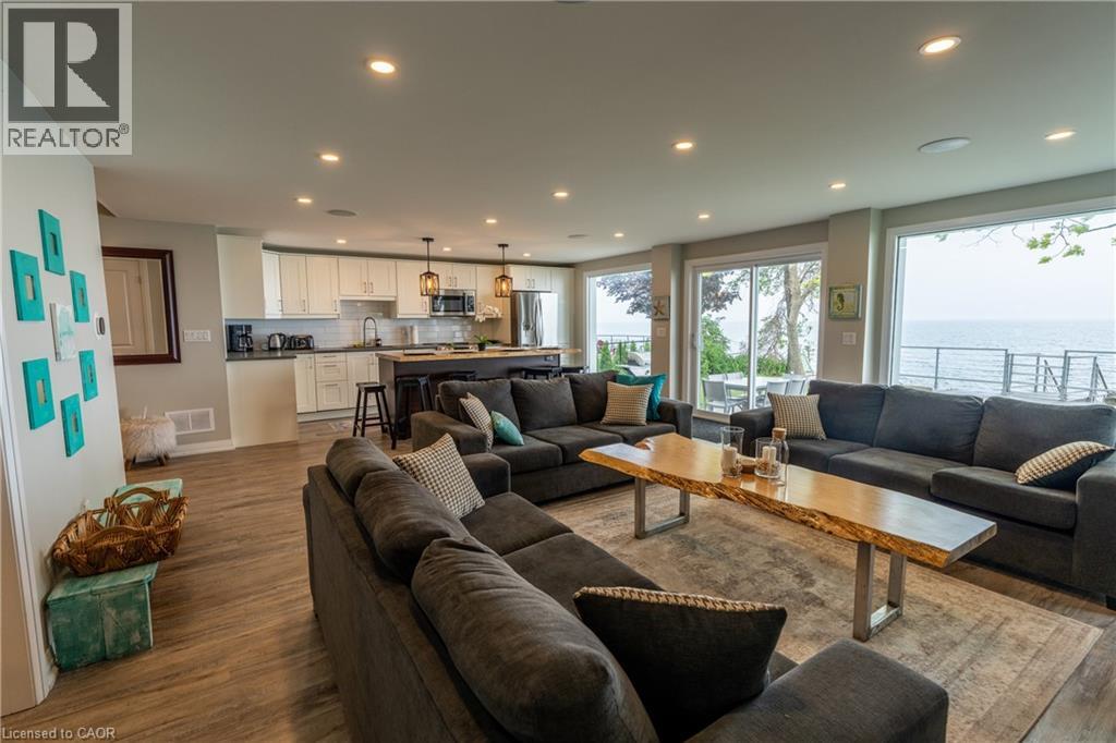 2118 LAKESHORE Road - 9
