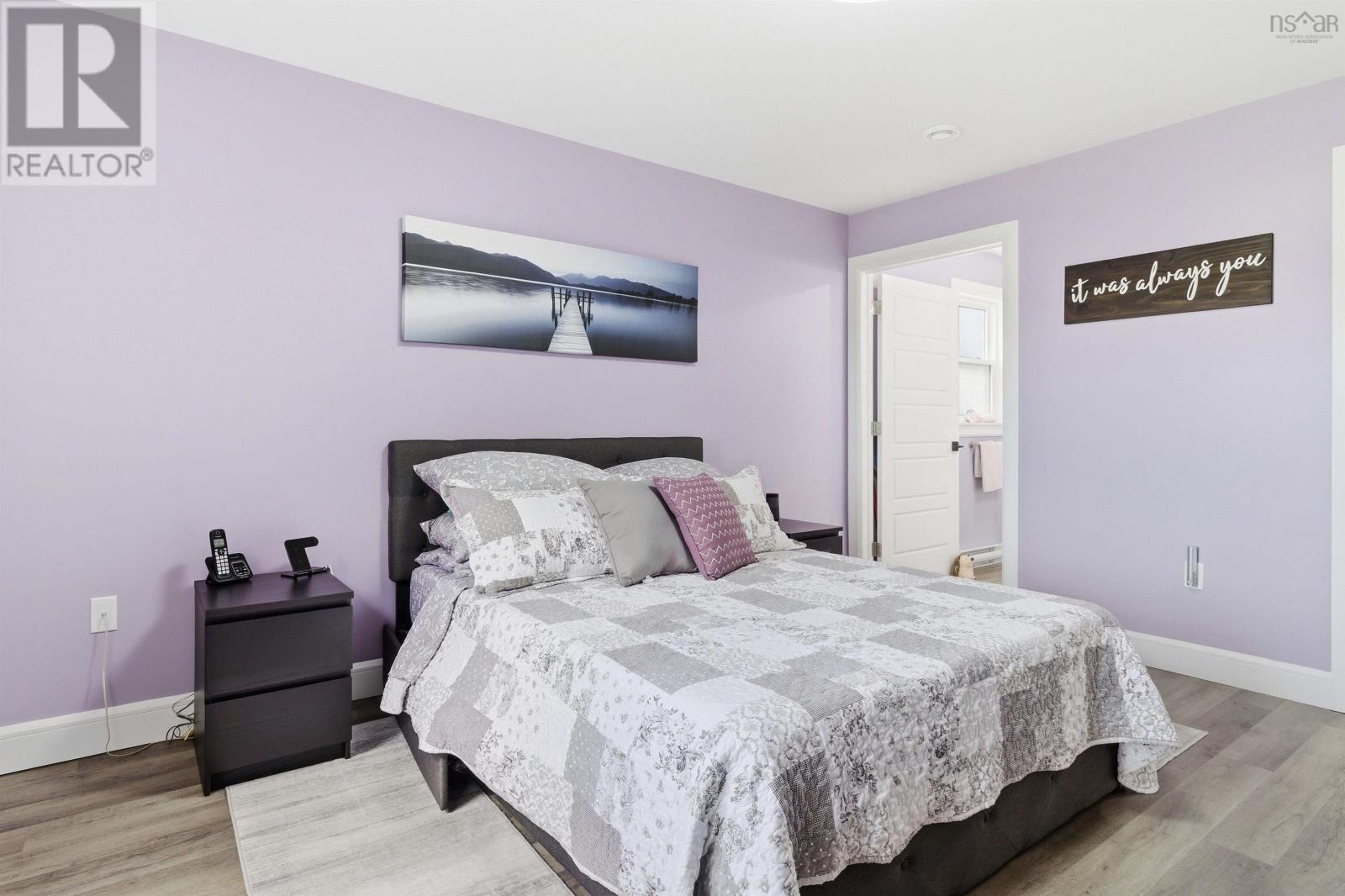 35 Elizabeth Avenue - 22