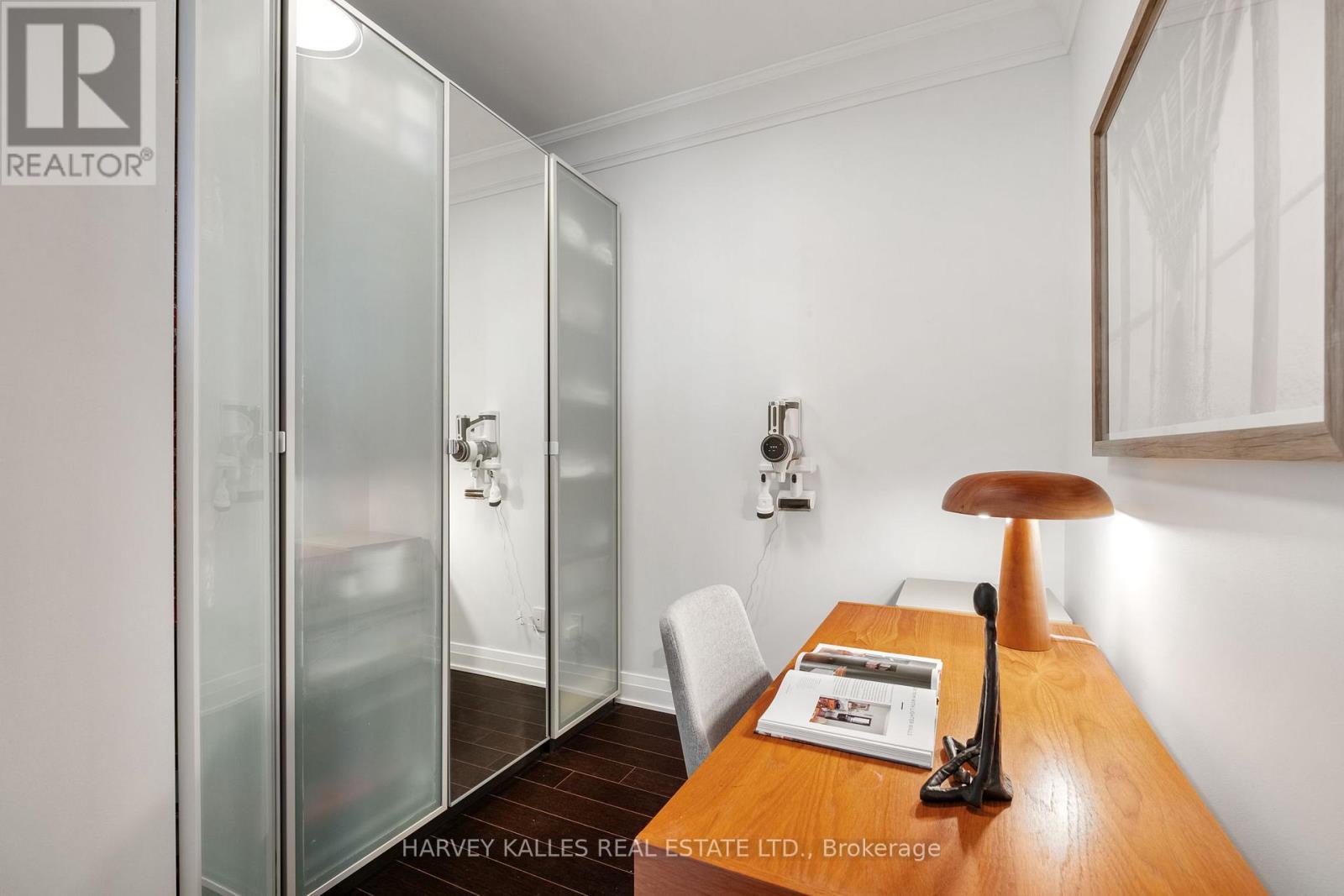 #1602 530 ST CLAIR AVENUE W - Image 11