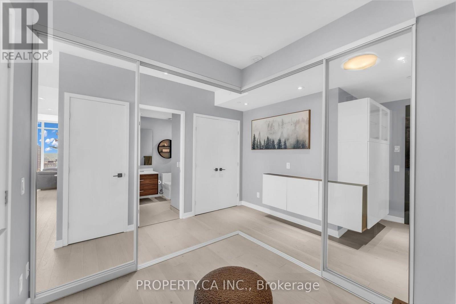 #3002 488 UNIVERSITY AVENUE - Image 18