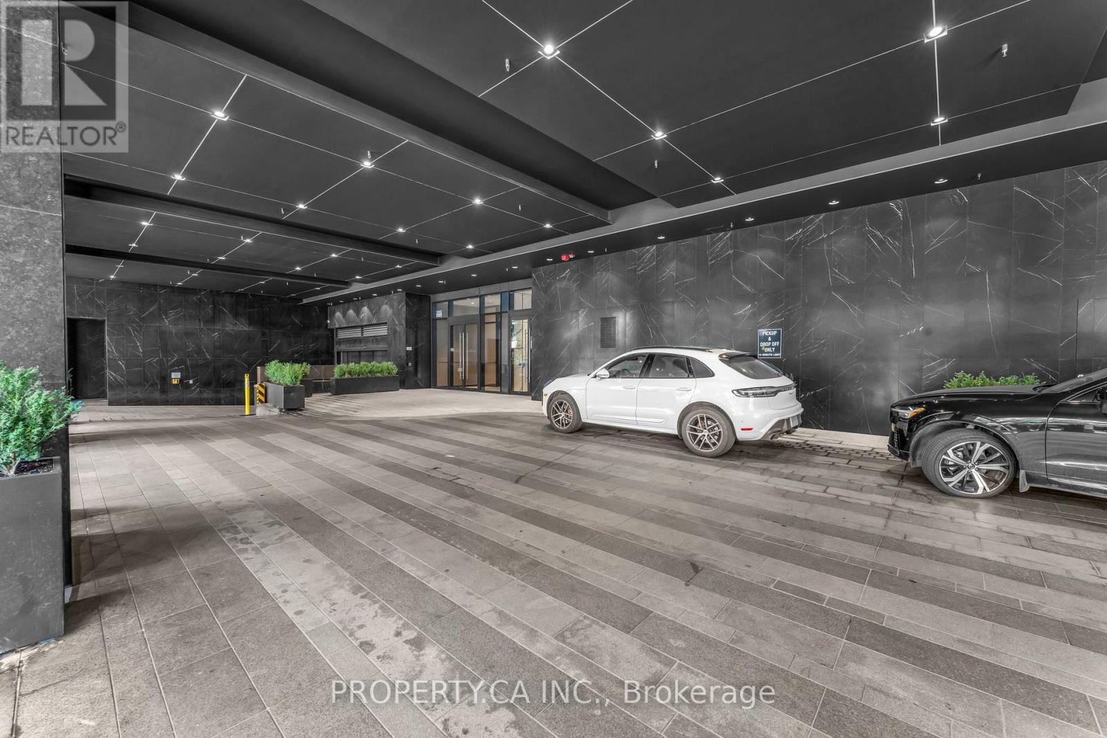 #3002 488 UNIVERSITY AVENUE - Image 39