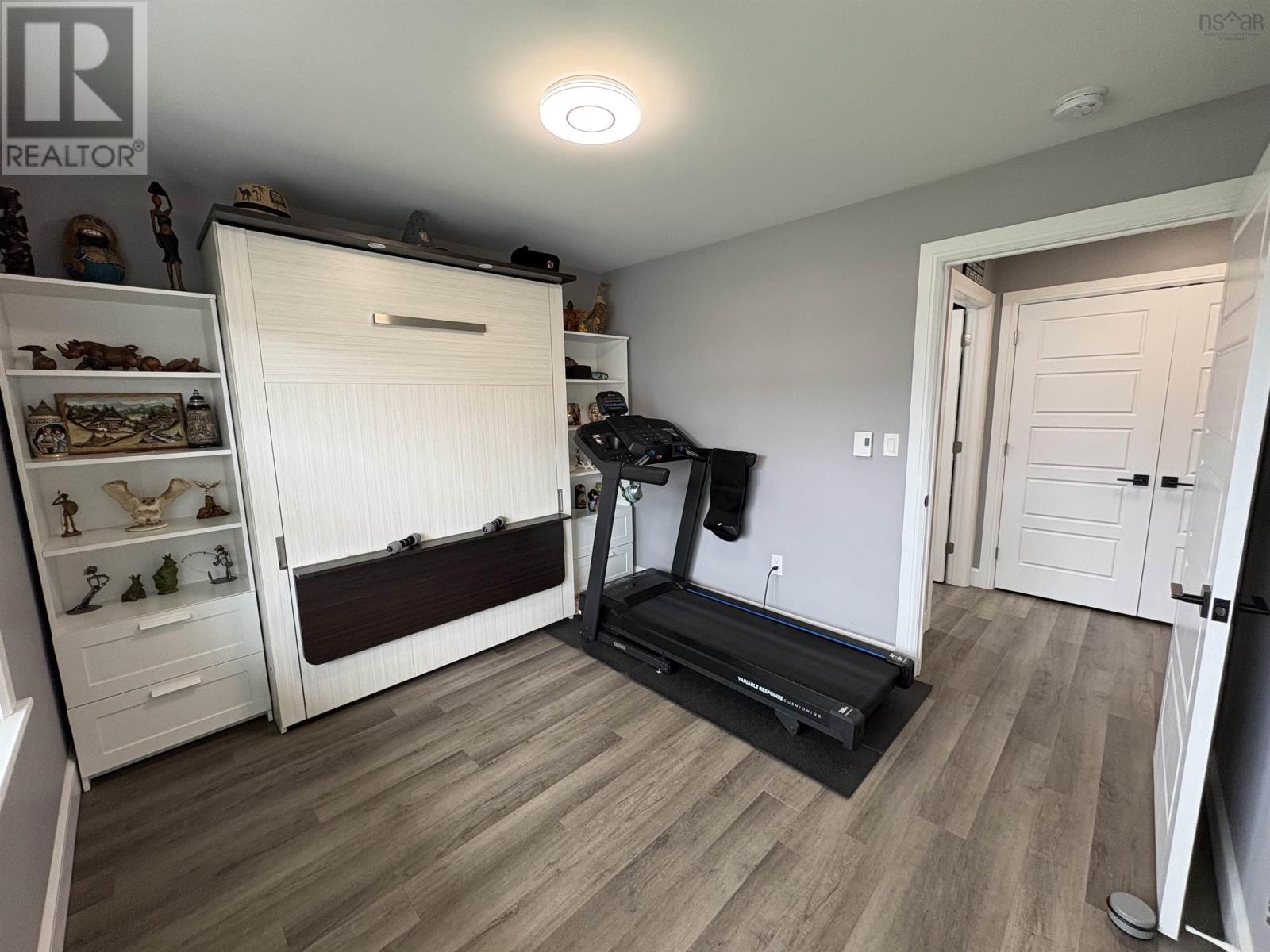 35 Elizabeth Avenue - 26