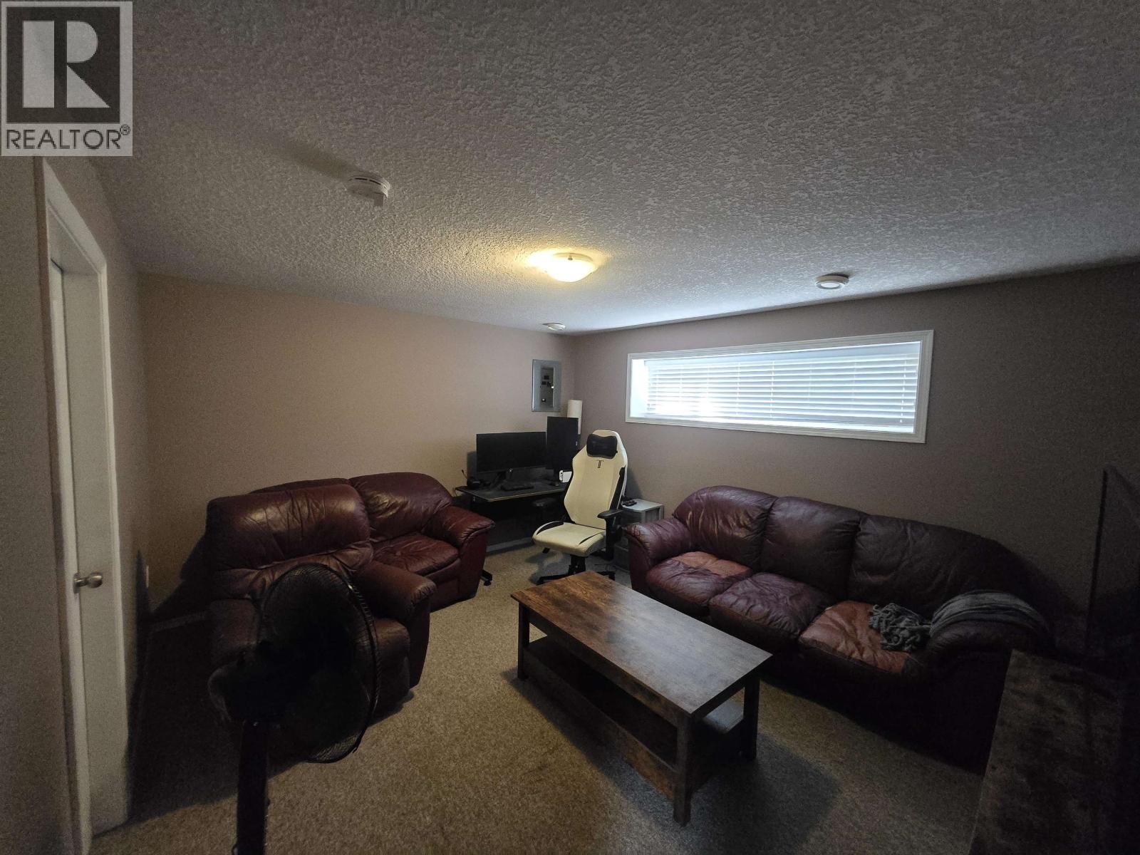 437 ROBERTSON AVENUE - 23