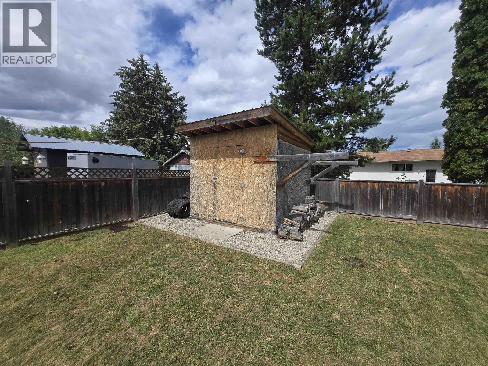 437 ROBERTSON AVENUE - 6