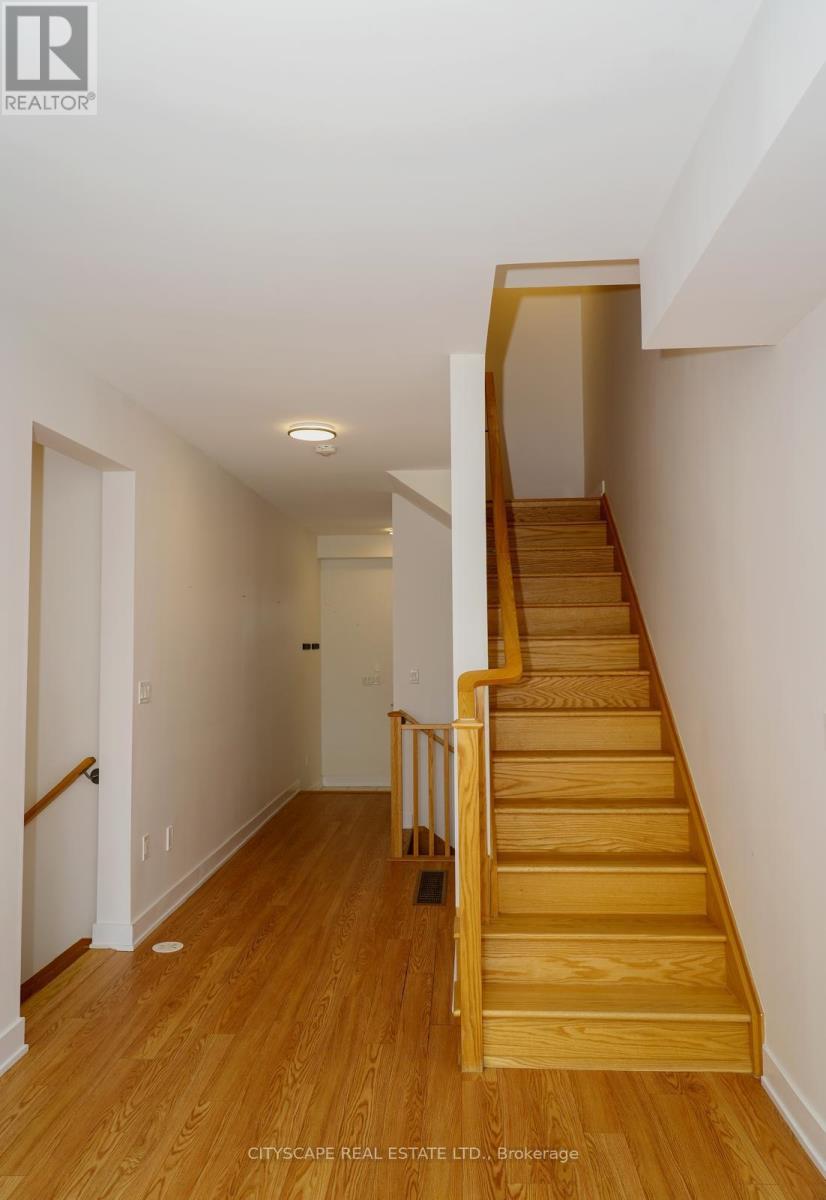 19 LIVELY WAY - 18