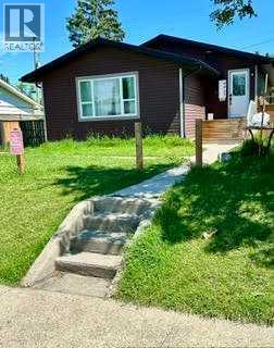 4421 40A Avenue - 1
