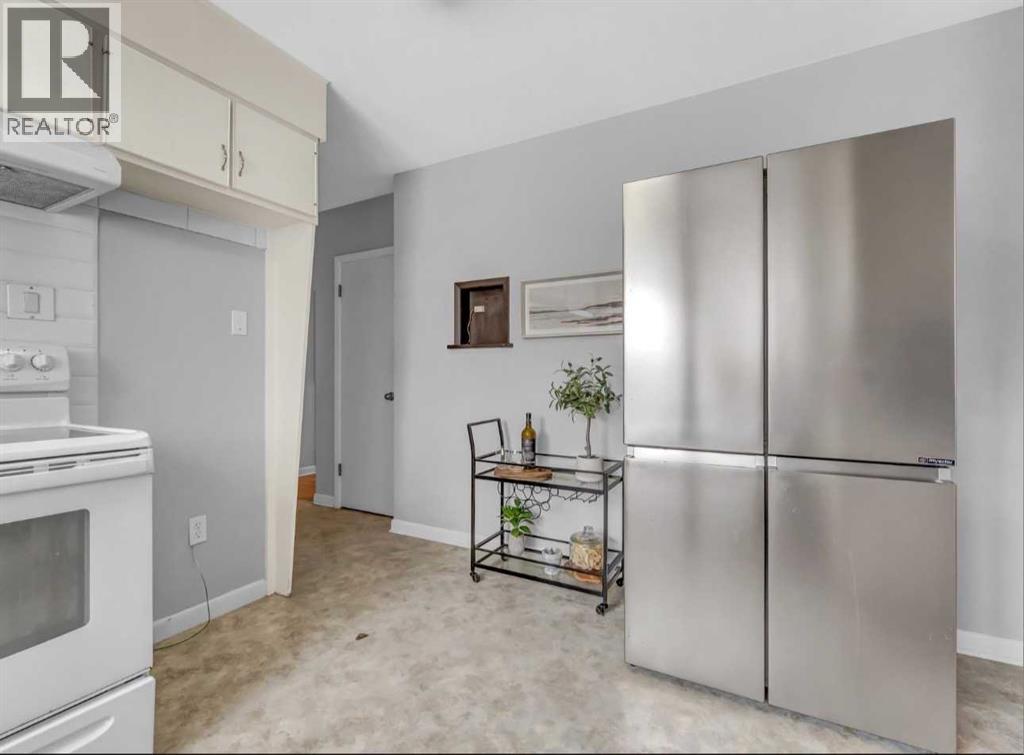 261 9 Street SW - 14