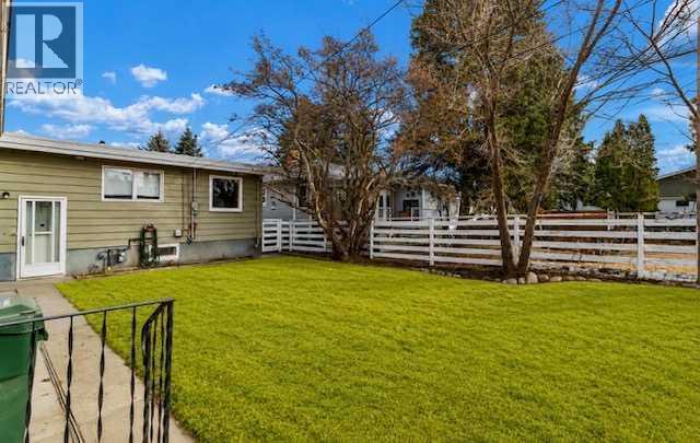 261 9 Street SW - 43