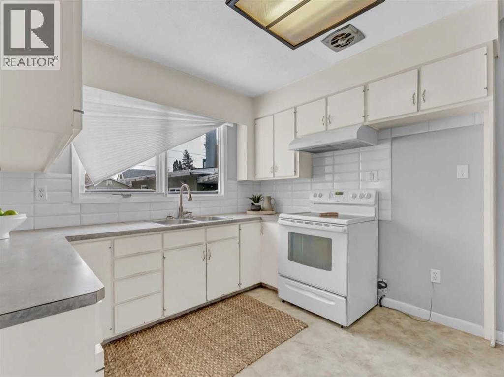 261 9 Street SW - 13
