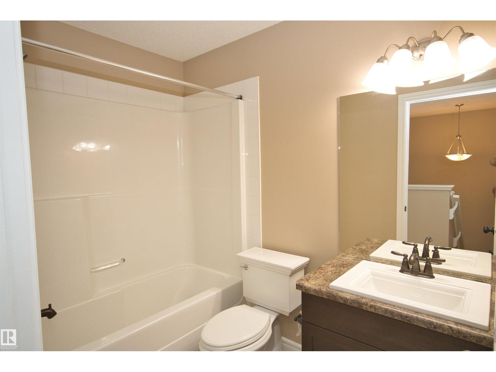 11513 17 AV SW - 25