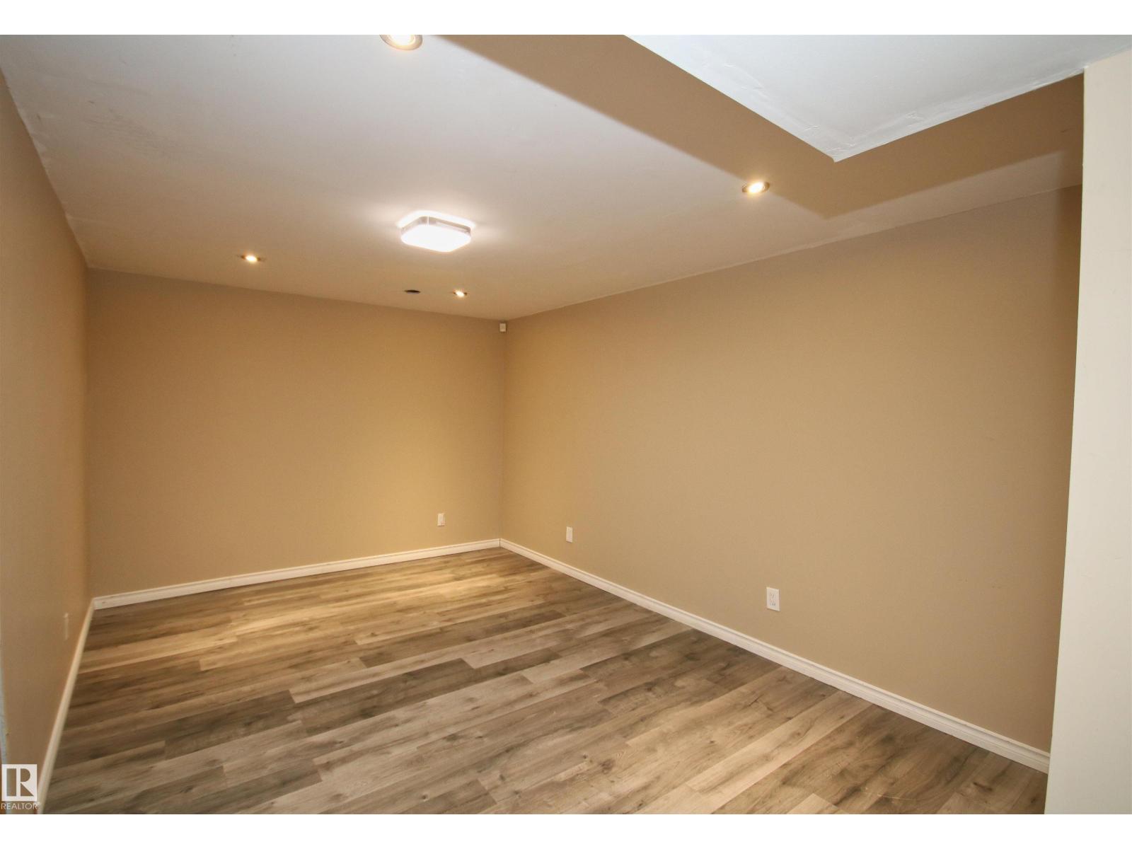 11513 17 AV SW - 26