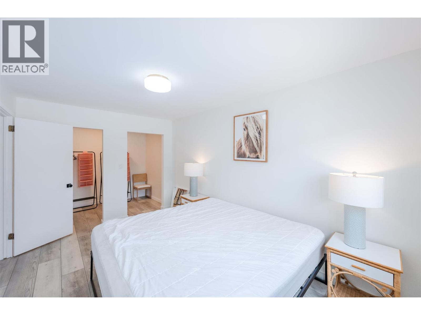 5853 KETTLE Court - 38