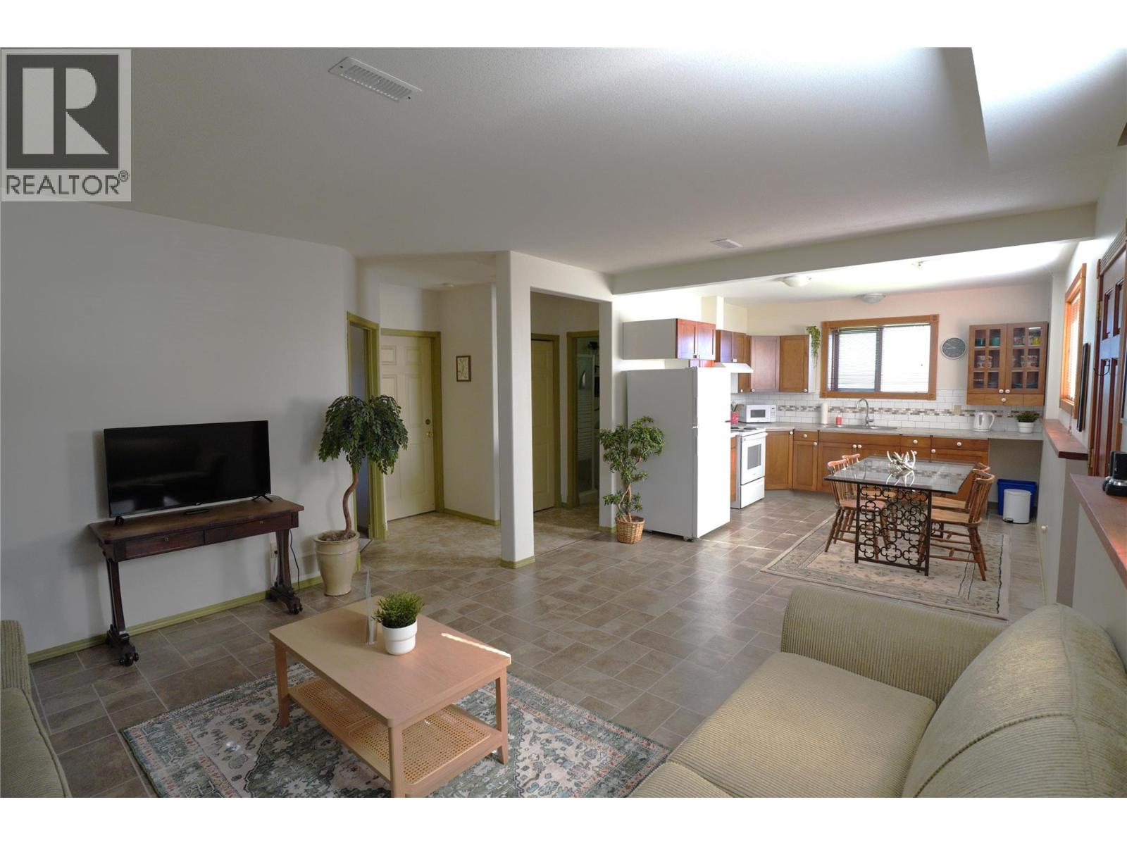 3486 Davy Road, Grand Forks