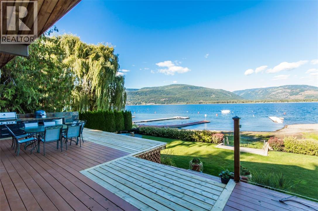 697 Viel Road, Sorrento