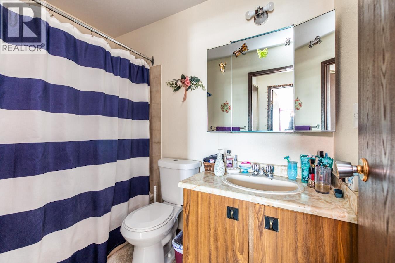 Photo 8 of 17 — 1775 6TH AVENUE · Prince George, BC
