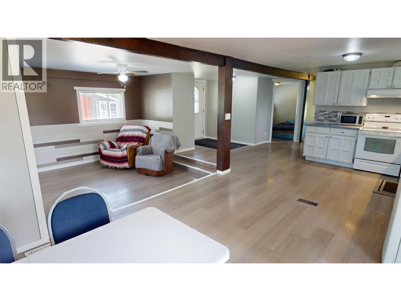 602 FIR STREET - 10